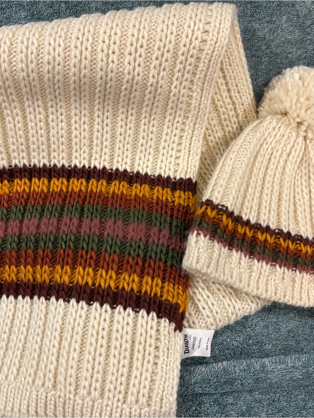 Duluth Trading Cream Striped Knit Women’s Beanie and Scarf Set